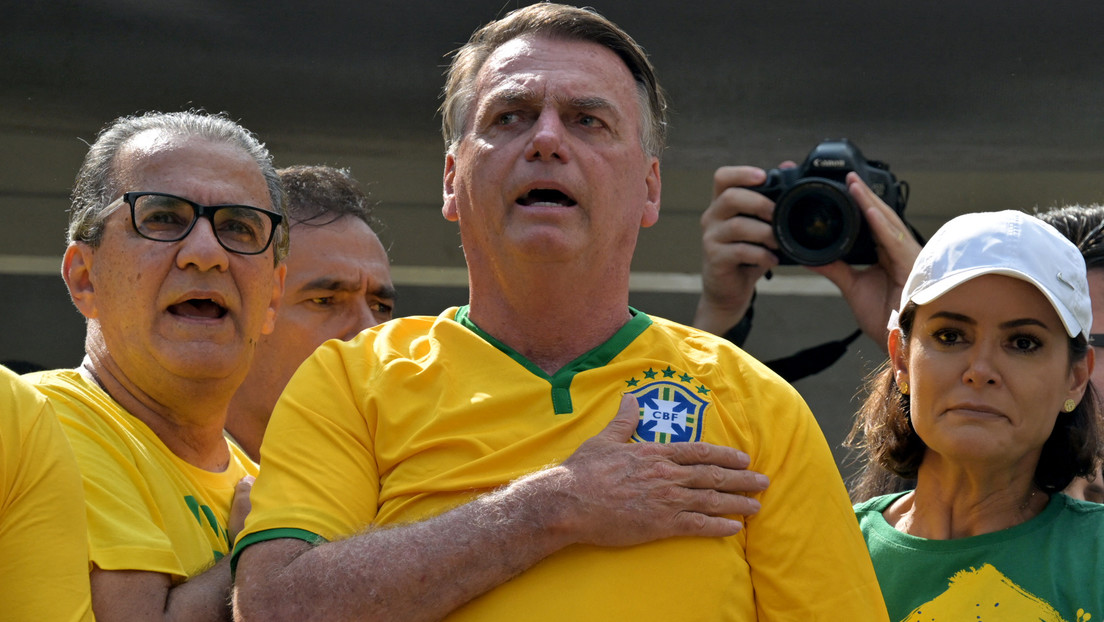Policía Federal de Brasil acusa a Bolsonaro por venta ilegal de joyas y falsificación de vacunas