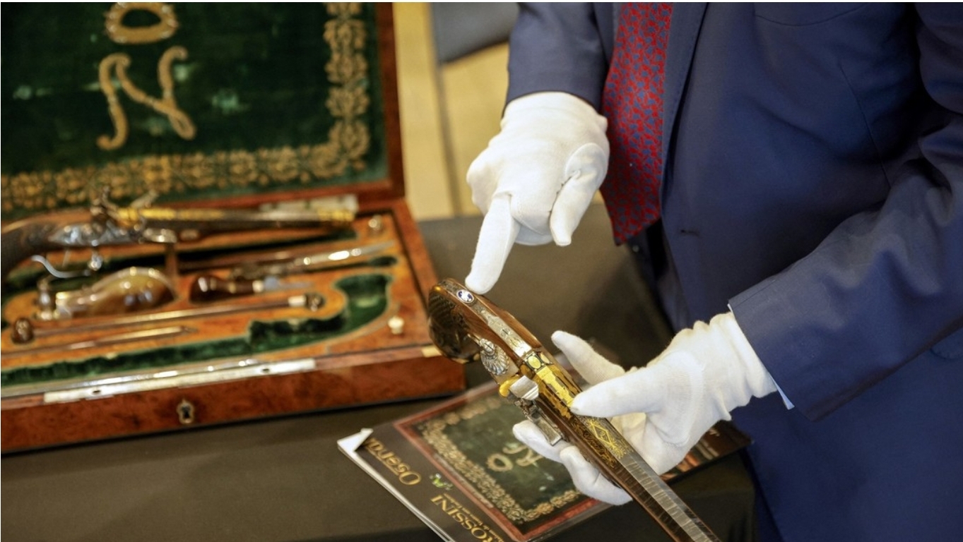 Subastan las pistolas con las que Napoleón planeaba suicidarse