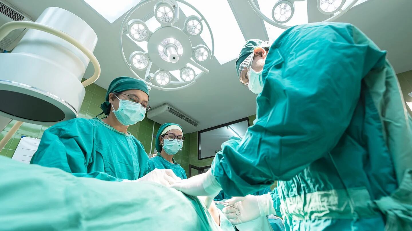 Piden justicia en Ecuador por menor fallecida en un hospital por supuesta mala praxis médica