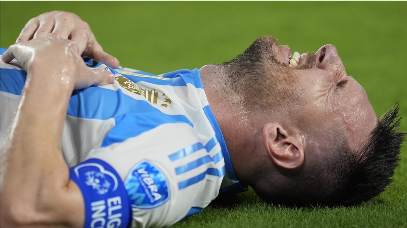 Una lesión en el ligamento del tobillo presenta Messi