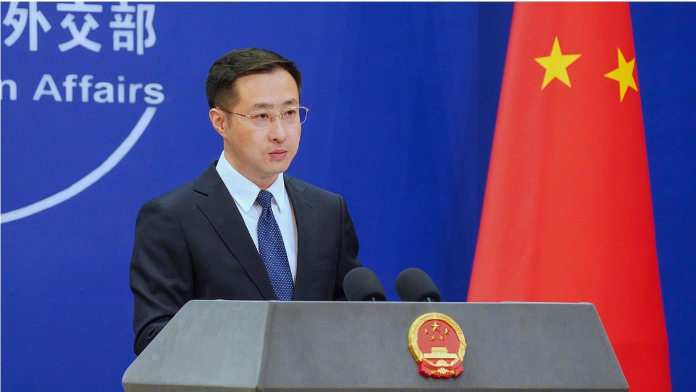 Nueva represalia de China a EEUU por venta de armas a Taiwán
