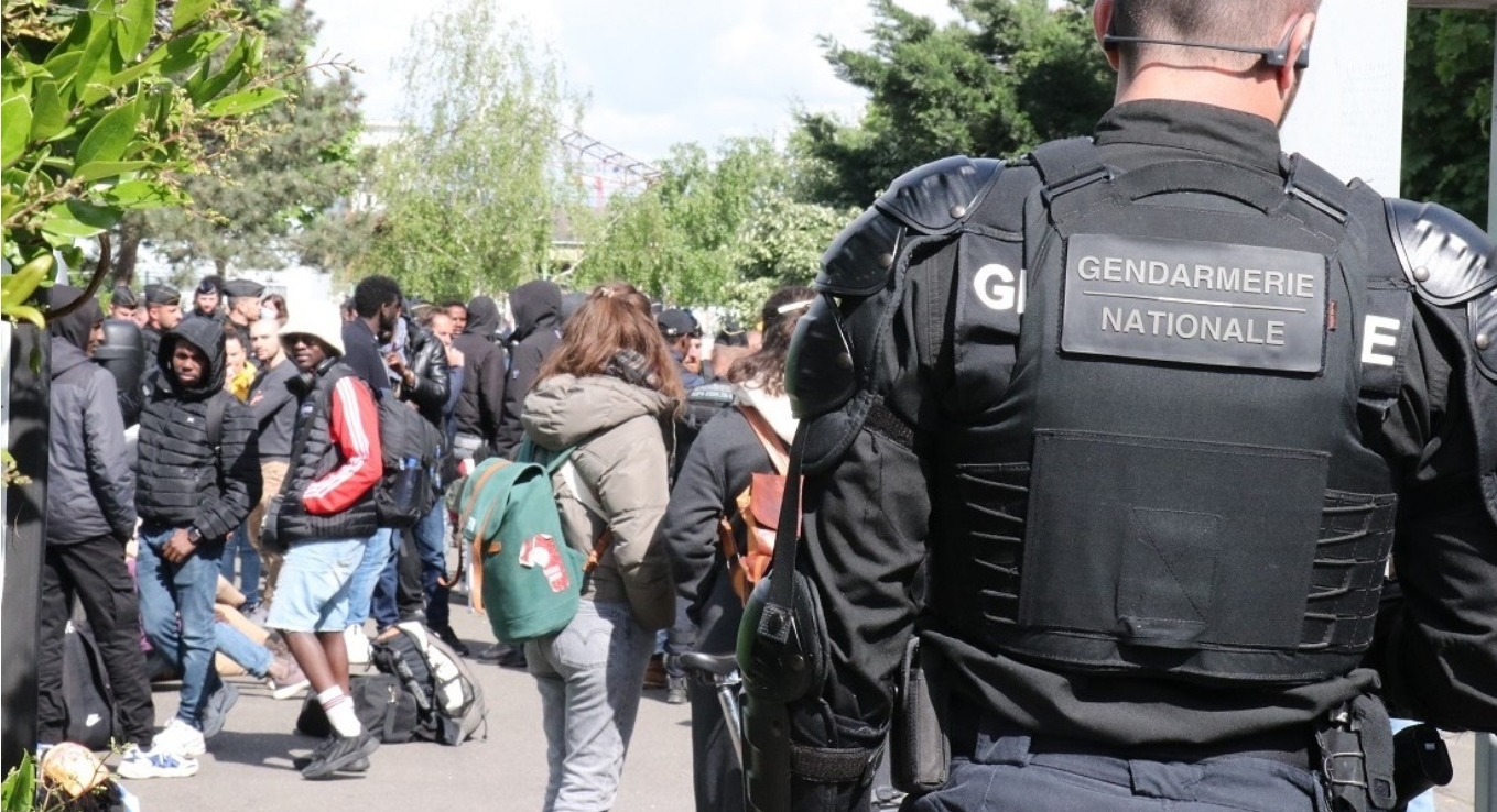 Sacan de París a cientos de personas sin hogar a pocos días de los JJ.OO