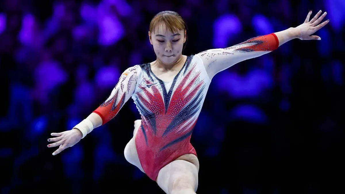 Expulsan de Juegos Olímpicos de París a atleta japonesa por fumar e ingerir licor