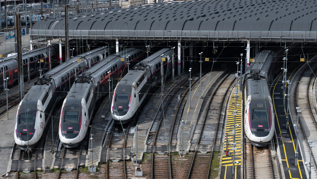 La red de tren de alta velocidad de Francia queda paralizada horas antes de la apertura de los JJOO