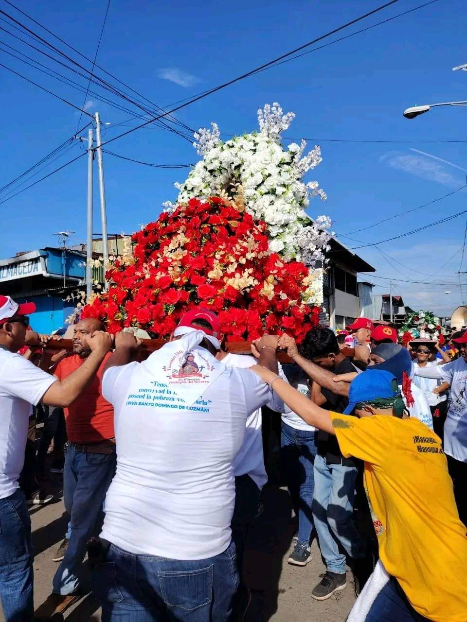 Santo Domingo de Guzmán recorre los barrios orientales de Managua