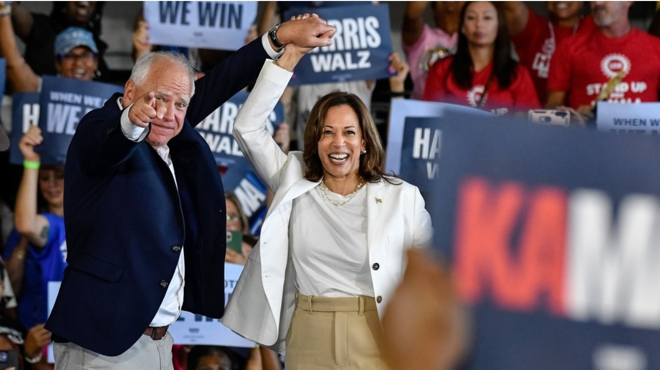 La campaña de Trump acusa a Tim Walz de “fanfarrón” por mentir sobre su participación en la guerra