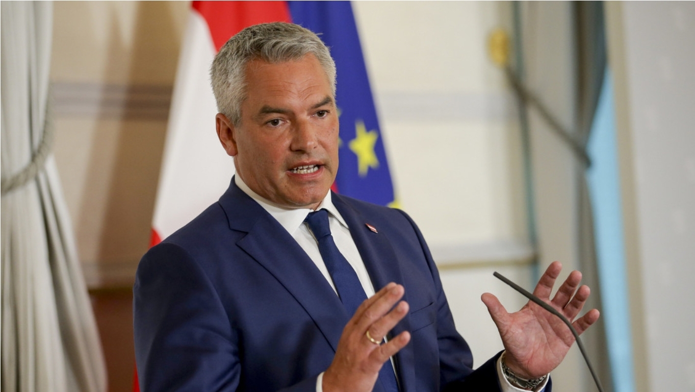 Canciller austriaco urge desescalada y negociaciones tras el ataque ucraniano a la central nuclear