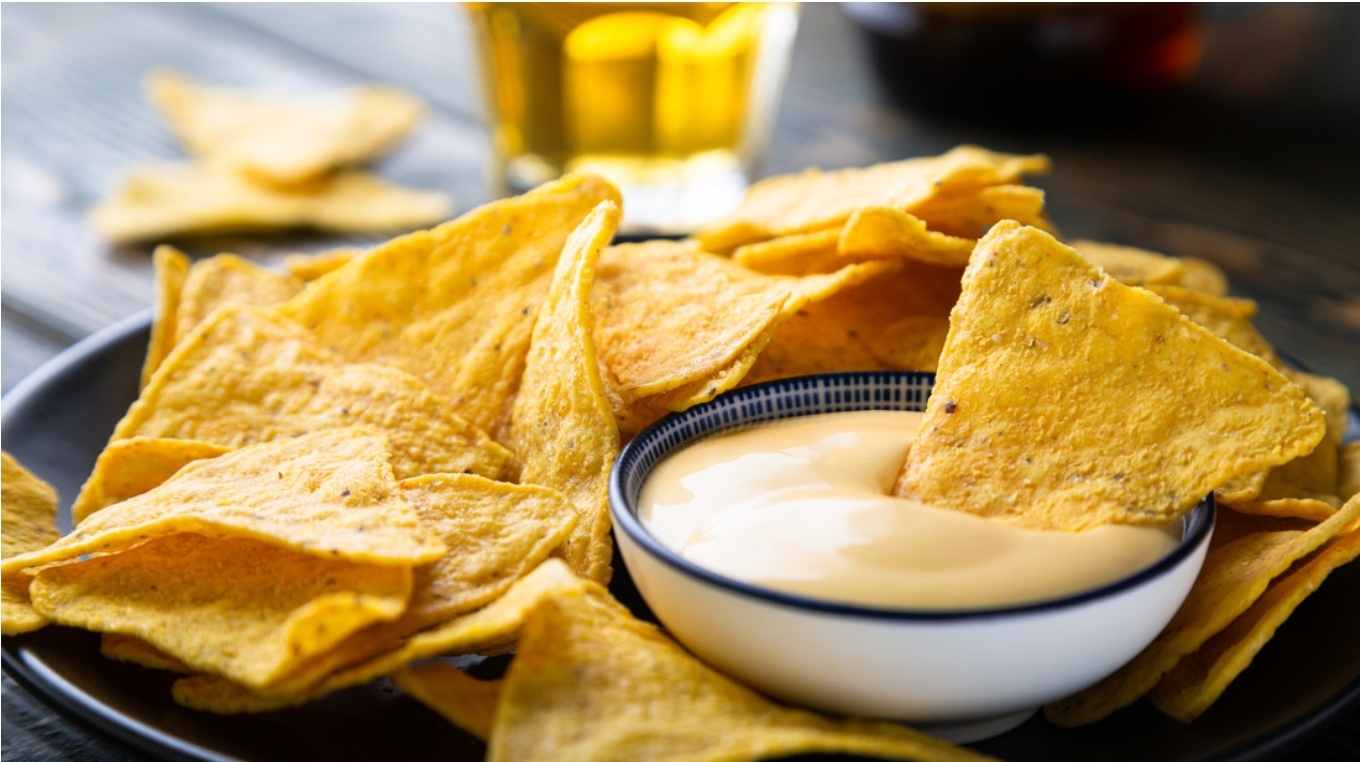 Estudian qué ‘snacks’ salados en España son más saludables y el resultado sorprende