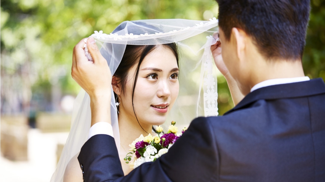 China propone una ley para facilitar el matrimonio y dificultar el divorcio