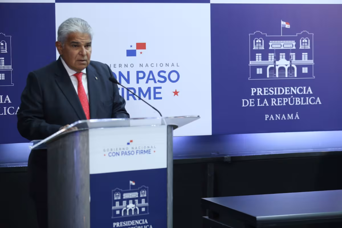 El presidente de Panamá denuncia el ‘hackeo’ de su celular