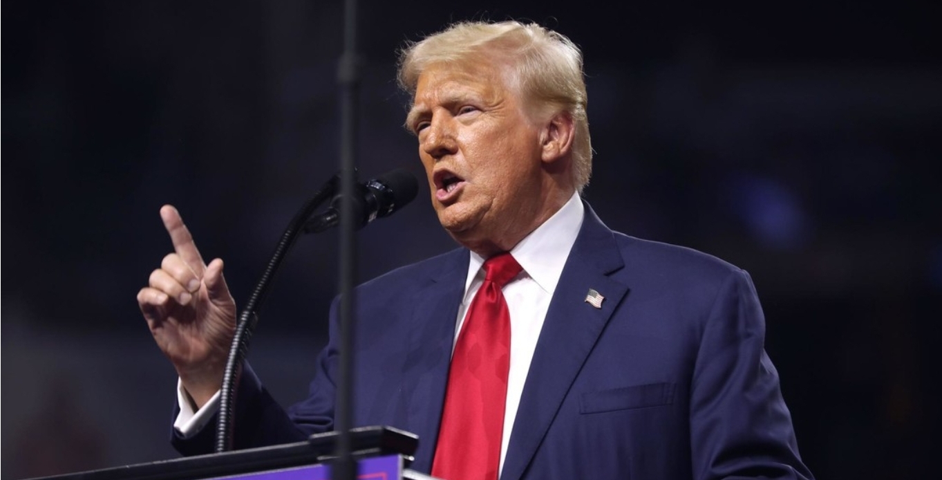 Trump: Biden ha dejado al Ejército estadounidense sin municiones por ayudar a Ucrania