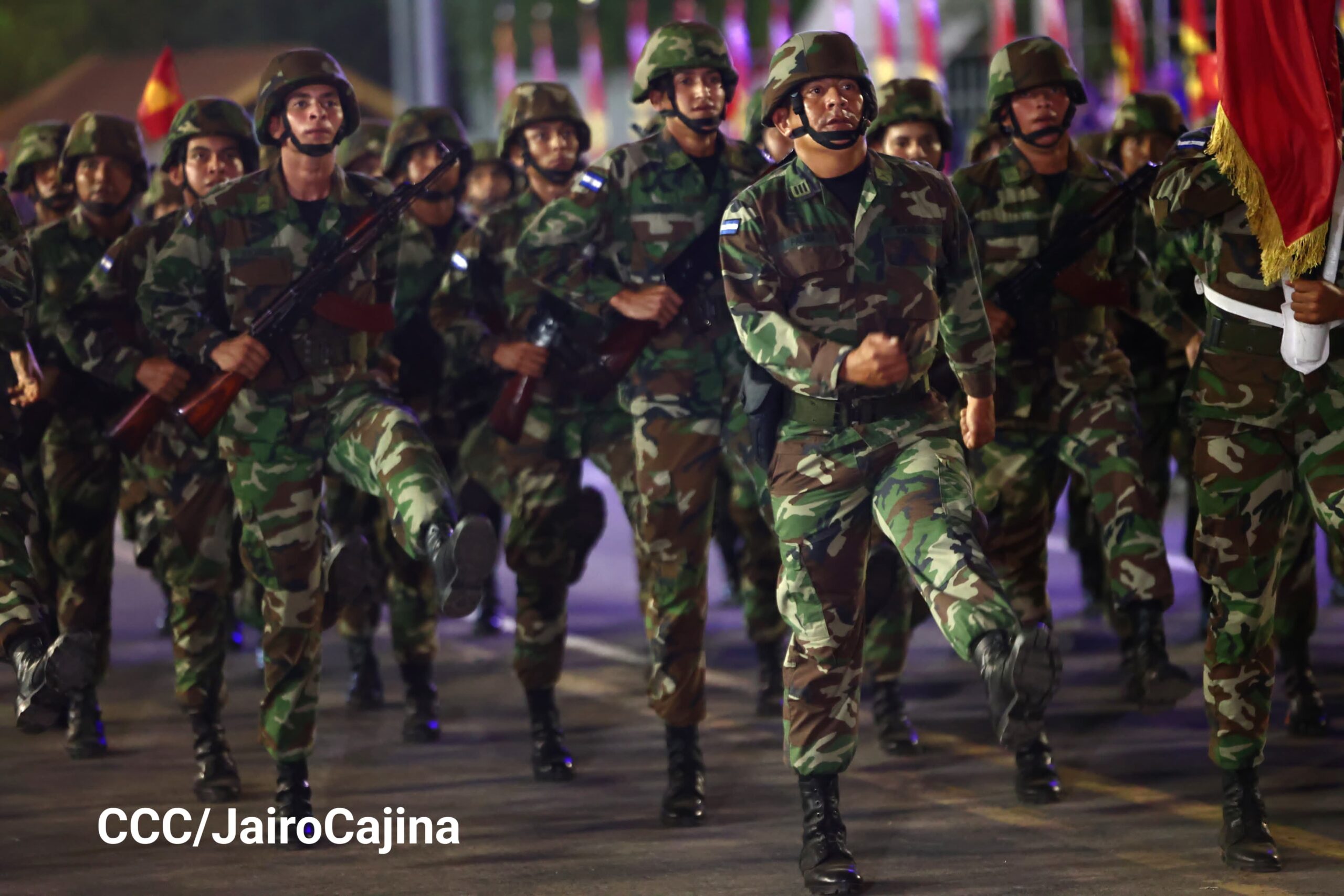 Ejército de Nicaragua realiza práctica del desfile por el 45 aniversario de su fundación