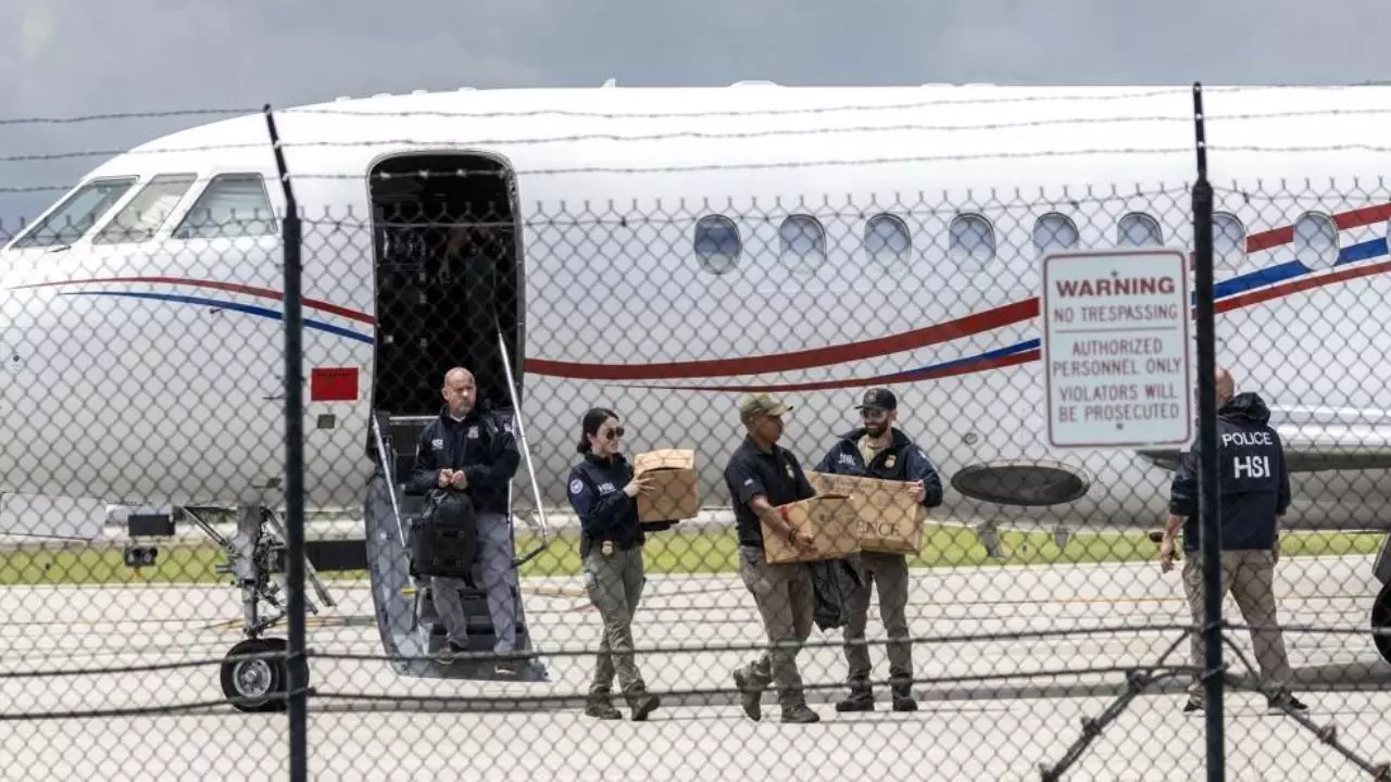 Venezuela acusa a EEUU de “piratería” por confiscación “ilegal” del avión de Maduro