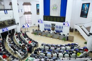 Aprueban reformas a ley antilavado