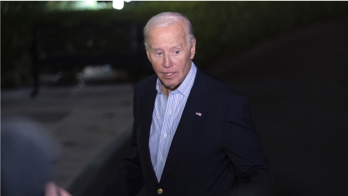 Biden explica por qué ya no puede salir a la multitud
