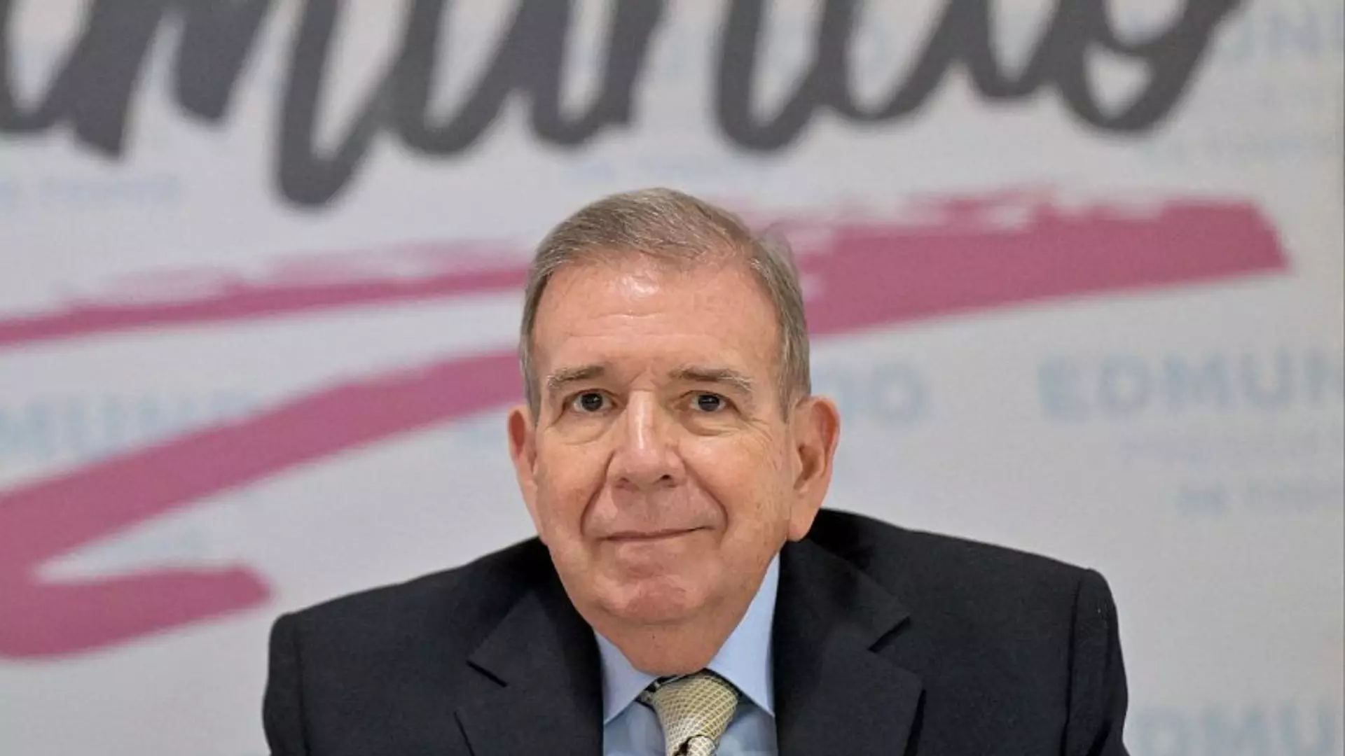 Edmundo González Urrutia llega a España para recibir asilo político