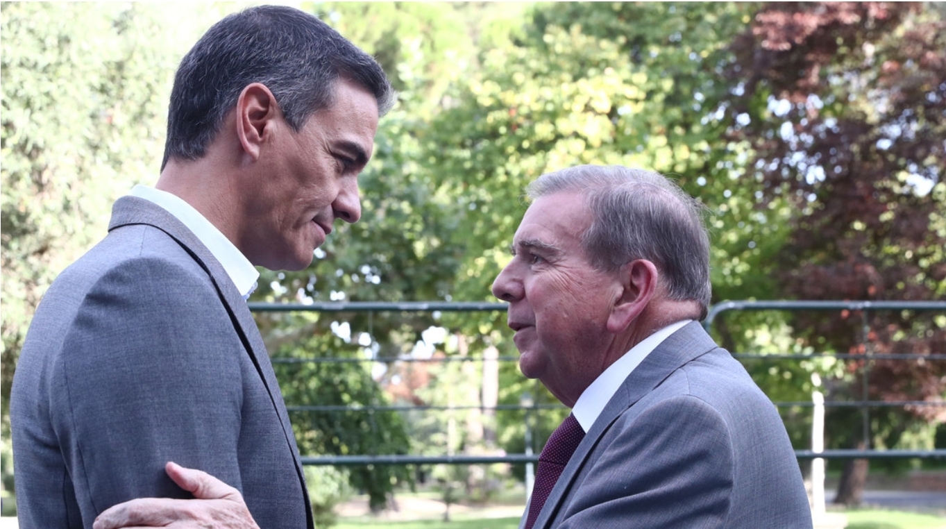 Sánchez recibe en la Moncloa al líder opositor venezolano Edmundo González