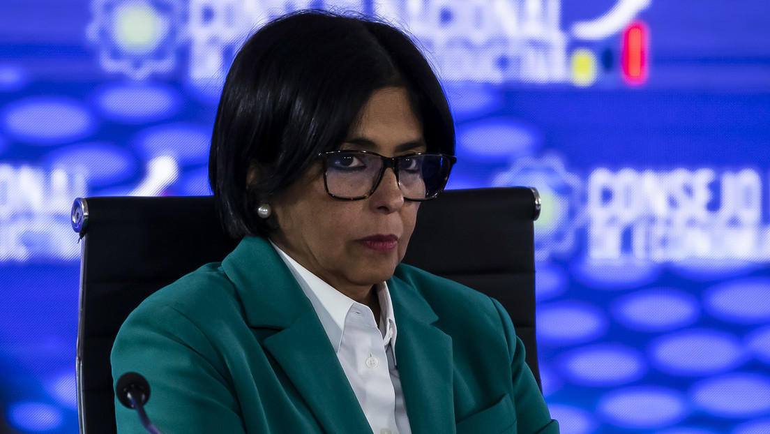 Delcy Rodríguez exige a República Dominicana que pague la millonaria deuda con su país