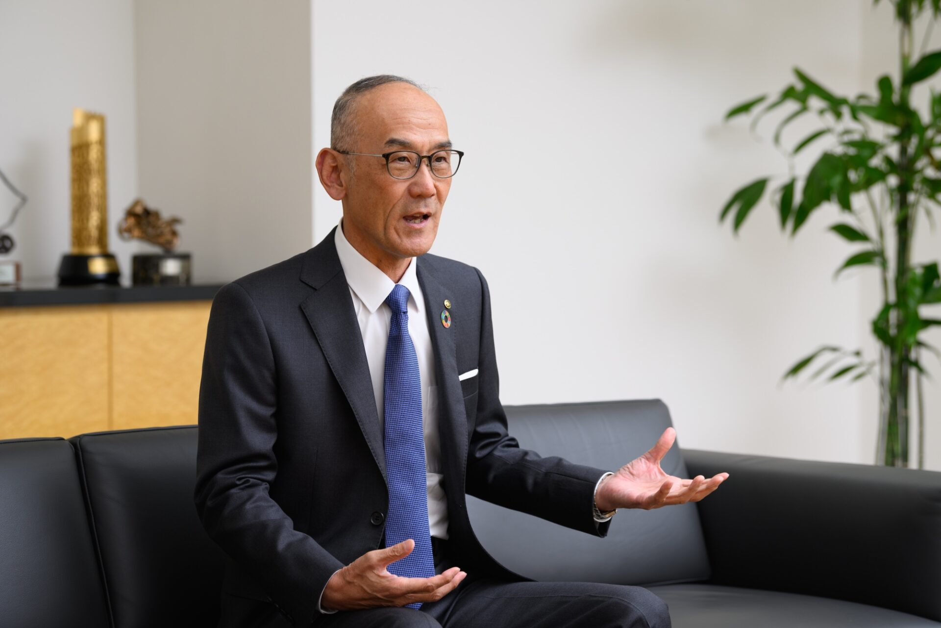 El presidente de Yamaha Motor es acuchillado en su casa
