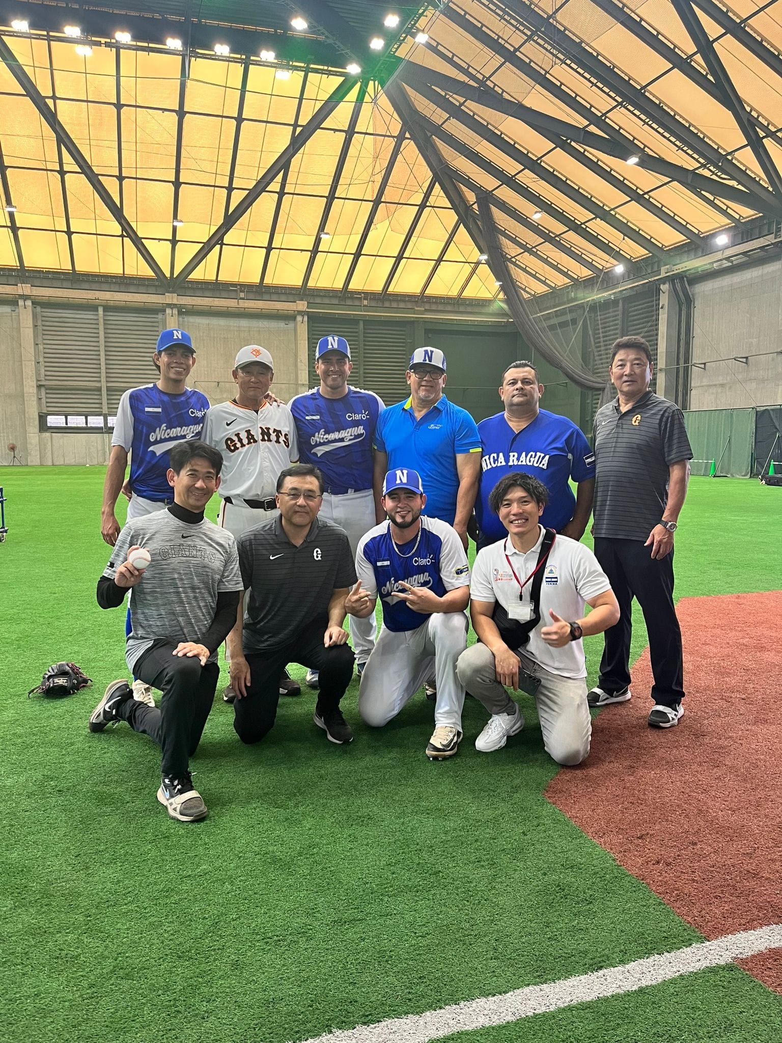 Tres peloteros nicaragüenses de la U23 prueban suerte en la Liga Japonesa