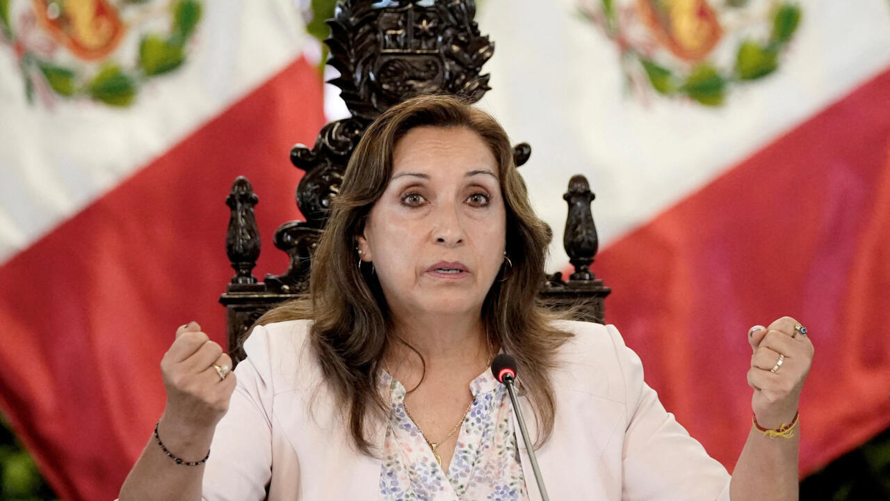 Congreso de Perú le niega el permiso a Boluarte para viajar a EEUU