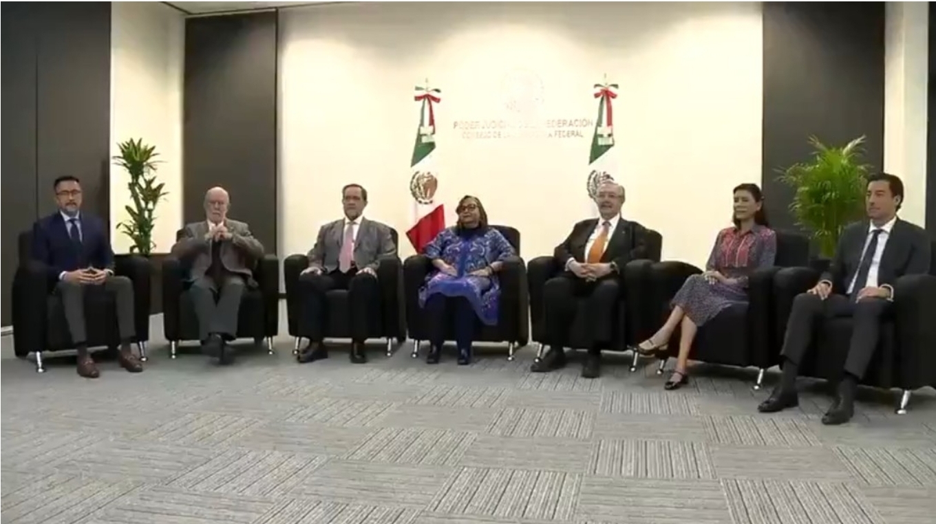 Jueces mexicanos aprovechan polémica por la reforma judicial y se bajan la edad de jubilación