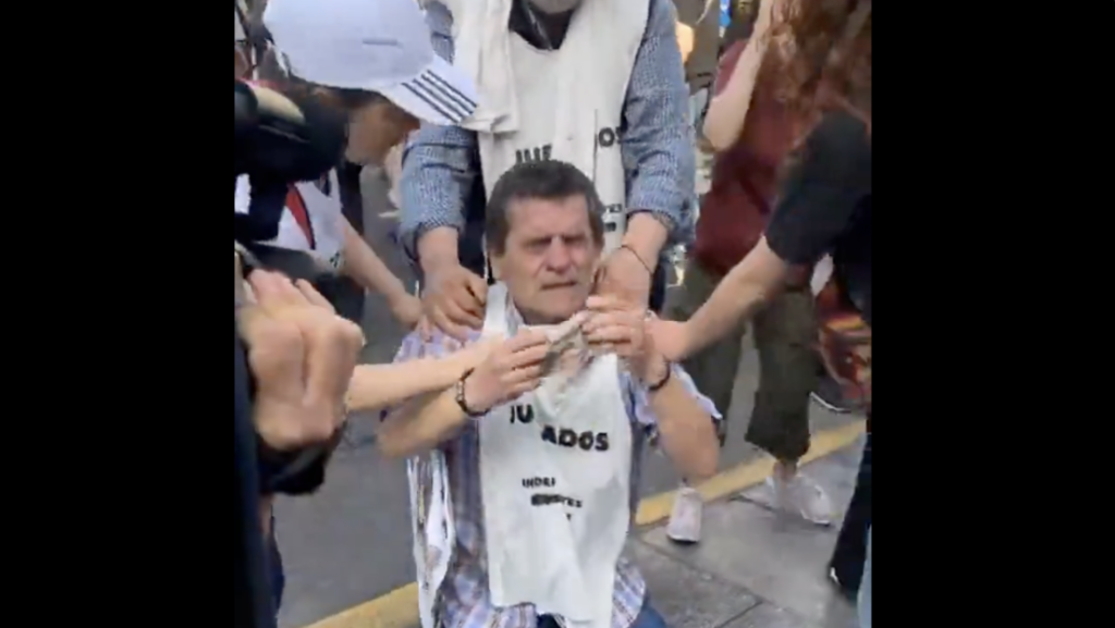 Reprimen jubilados Argentina