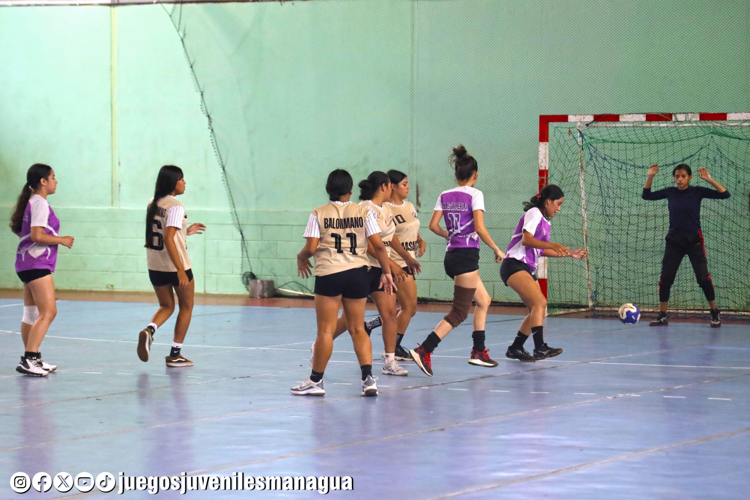 Equipos de balonmano participan en segunda jornada de los Juegos Juveniles Managua 2024
