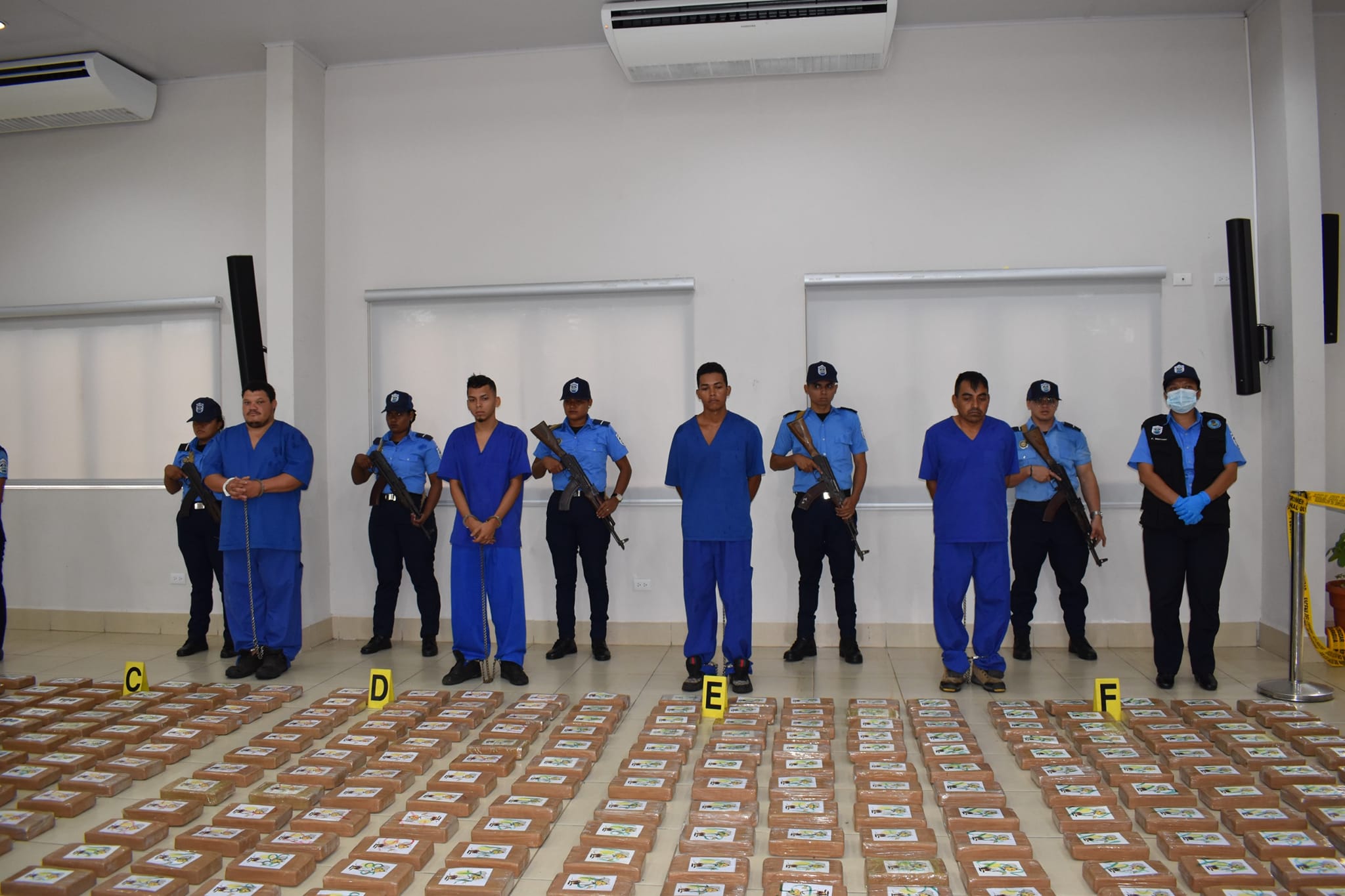 Incautan más de media tonelada de cocaína en carretera Malpaisillo-León