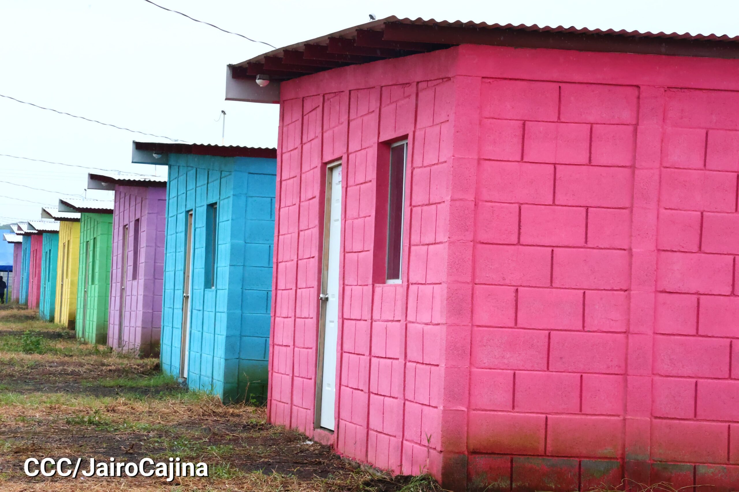 Alcaldía de Managua entrega 100 viviendas en la urbanización Caminos del Río