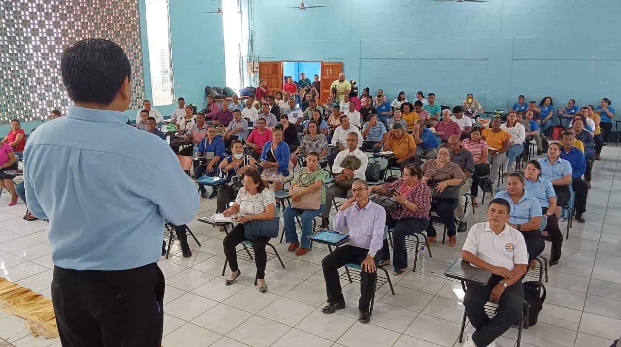 Capacitan a docentes normalistas para garantizar una educación de calidad