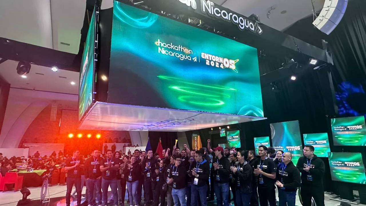 Nicaragua fortalece su “soberanía tecnología” con el Hackatón 2024