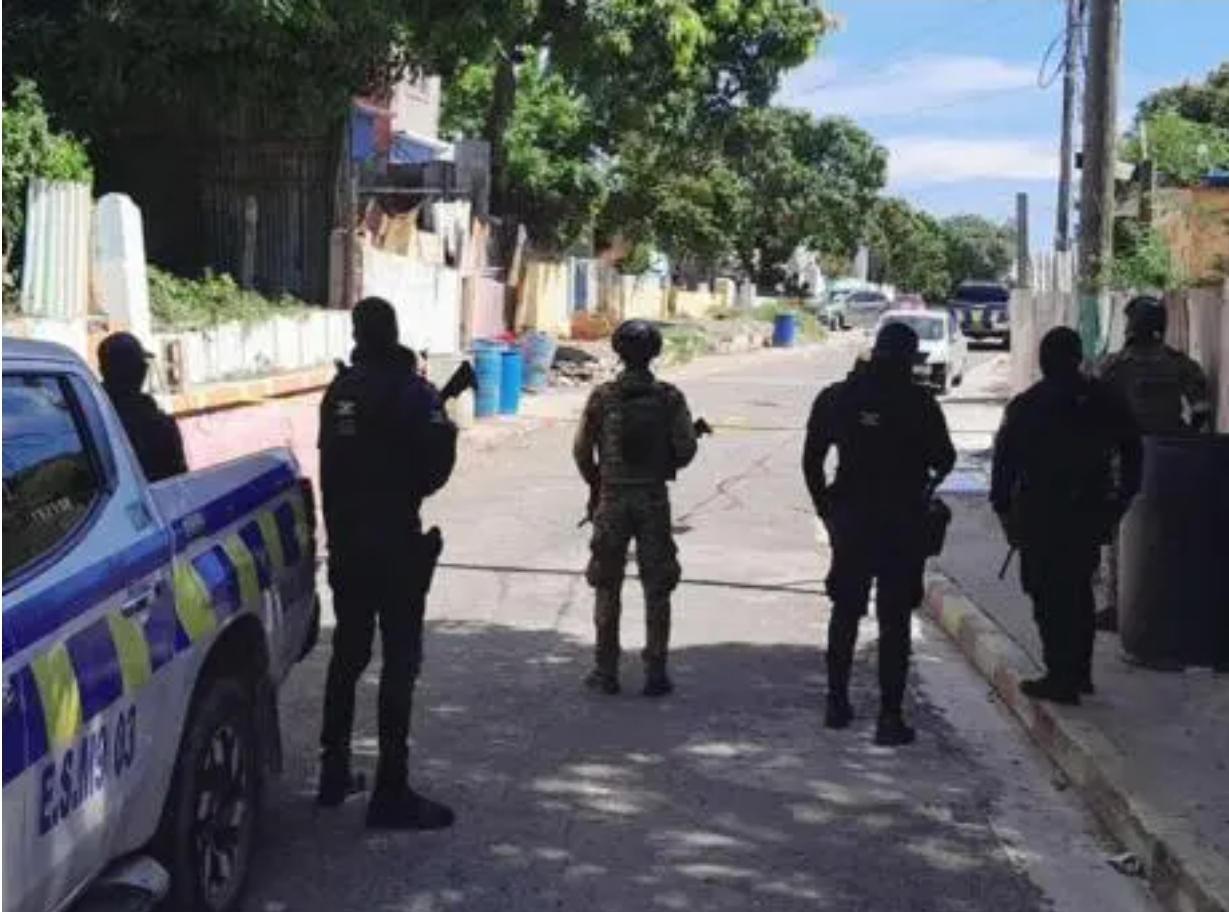 Violencia en Jamaica: emergencia pública en Rockfort tras tiroteo del lunes