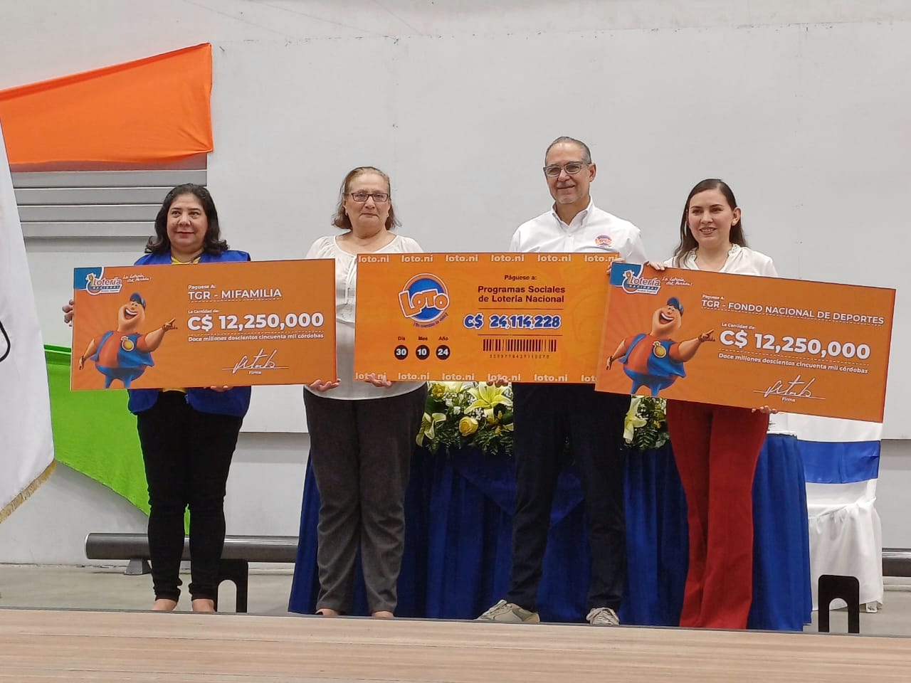 Lotería Nacional entrega utilidades de C$24.5 millones para programas sociales