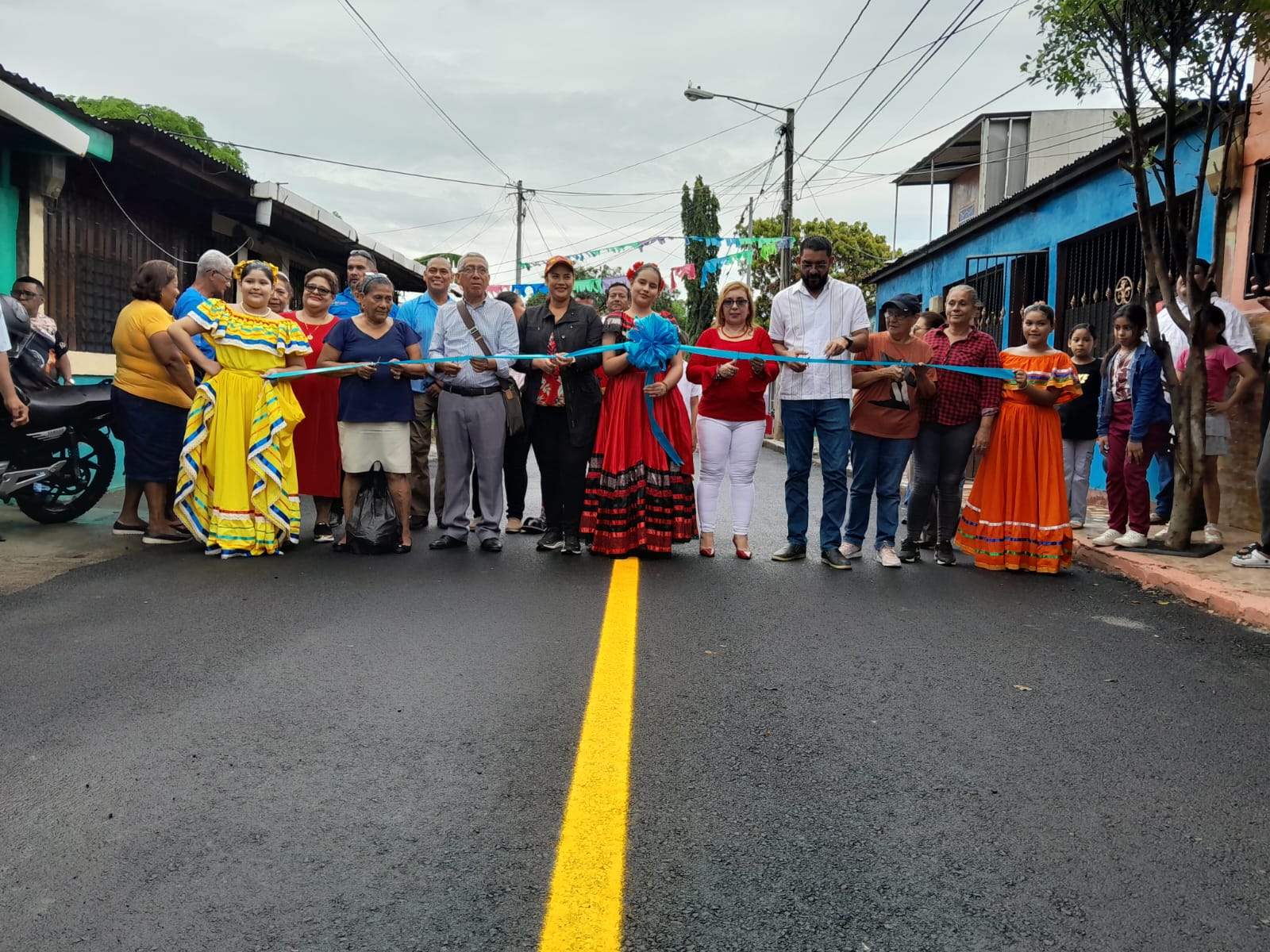 Comuna capitalina invierte C$4.3 millones en nuevas calles asfaltadas en el Anexo a Villa Fraternidad