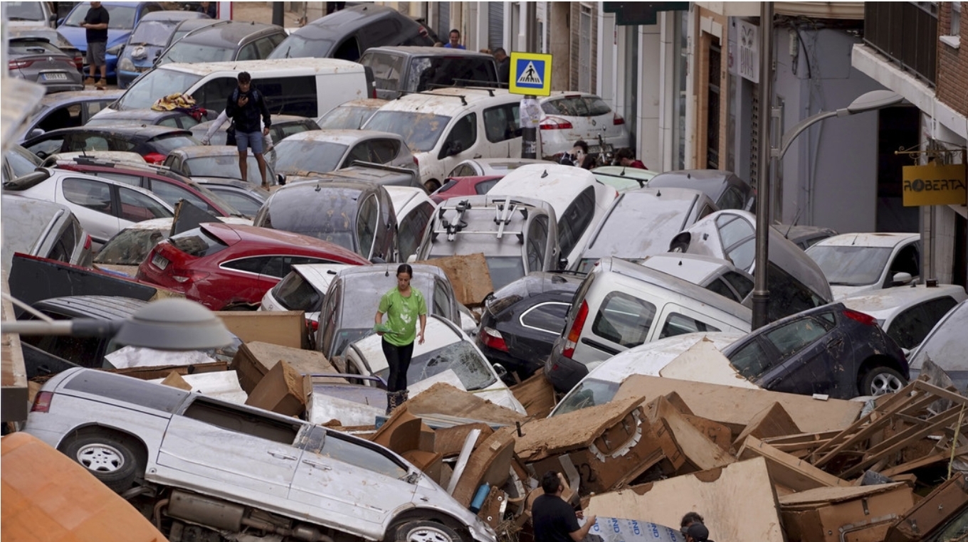 Sube a más de 200 la cifra de muertos tras las históricas inundaciones en España