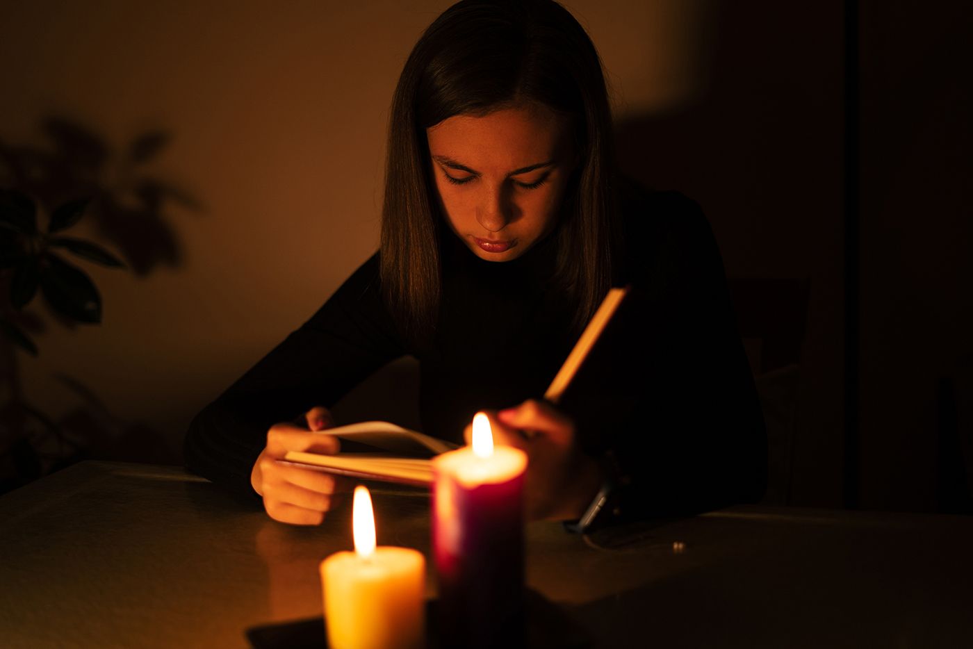 Ecuador ajusta los horarios de la educación pública en medio de la crisis energética