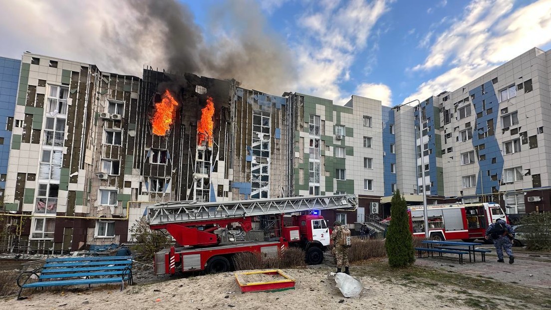 Un dron se estrella contra un edificio residencial en Bélgorod