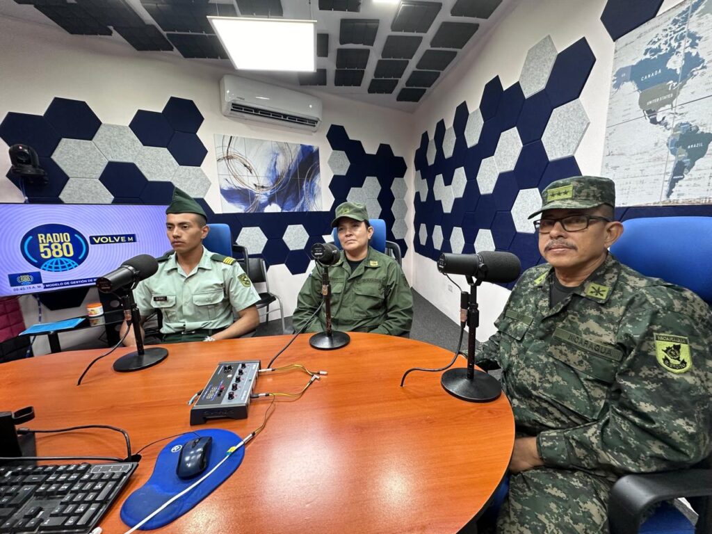 Jóvenes nicaragüenses