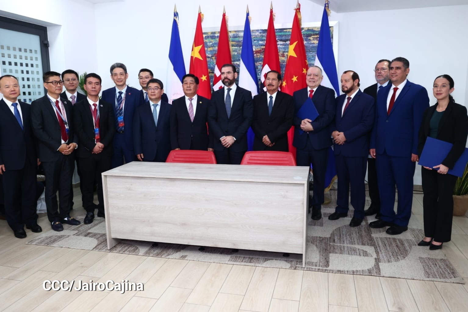 Nicaragua y China firman acuerdos de construcción portuaria, energía eólica, un centro de medicina y el nuevo Mercado Oriental