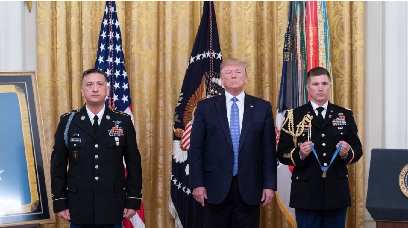 The Times: Trump planea despedir a personas trans del Ejército de EEUU