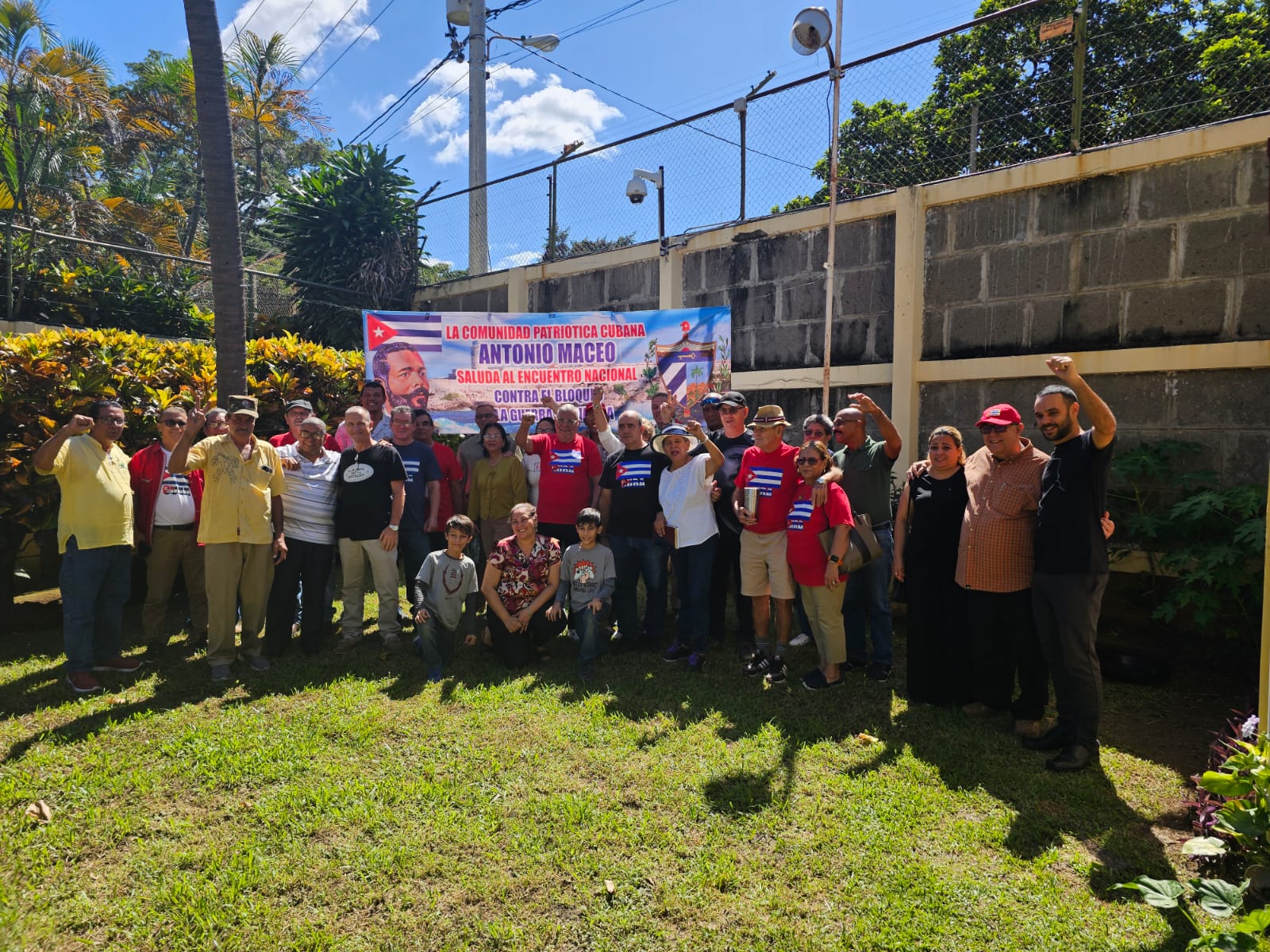 Cubanos residentes en Nicaragua exigen fin del bloqueo de EEUU