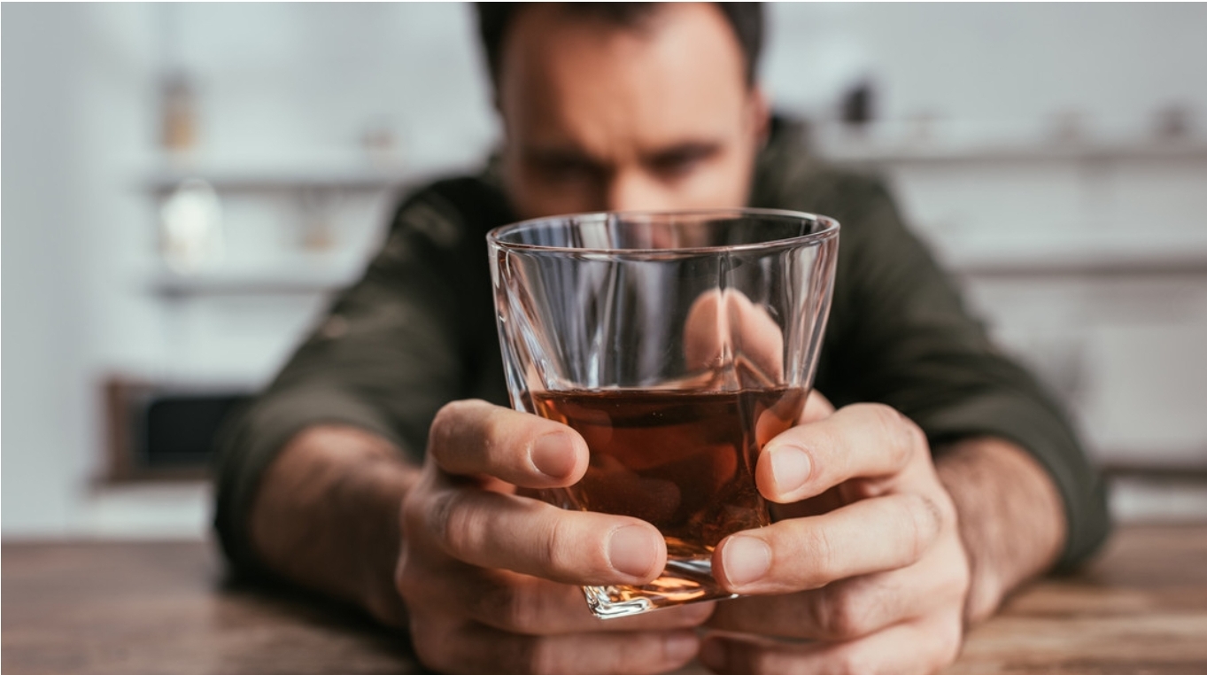 ¿Propenso a beber alcohol?: esta característica inusual podría ser una señal