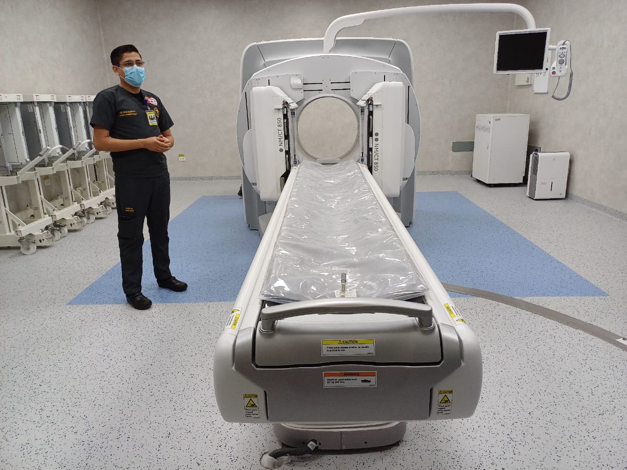 Hospital Militar presenta avances en la calibración de equipos para el tratamiento de radioterapia