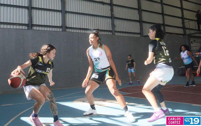 Mujeres de varios municipios participan en torneo de baloncesto en Managua