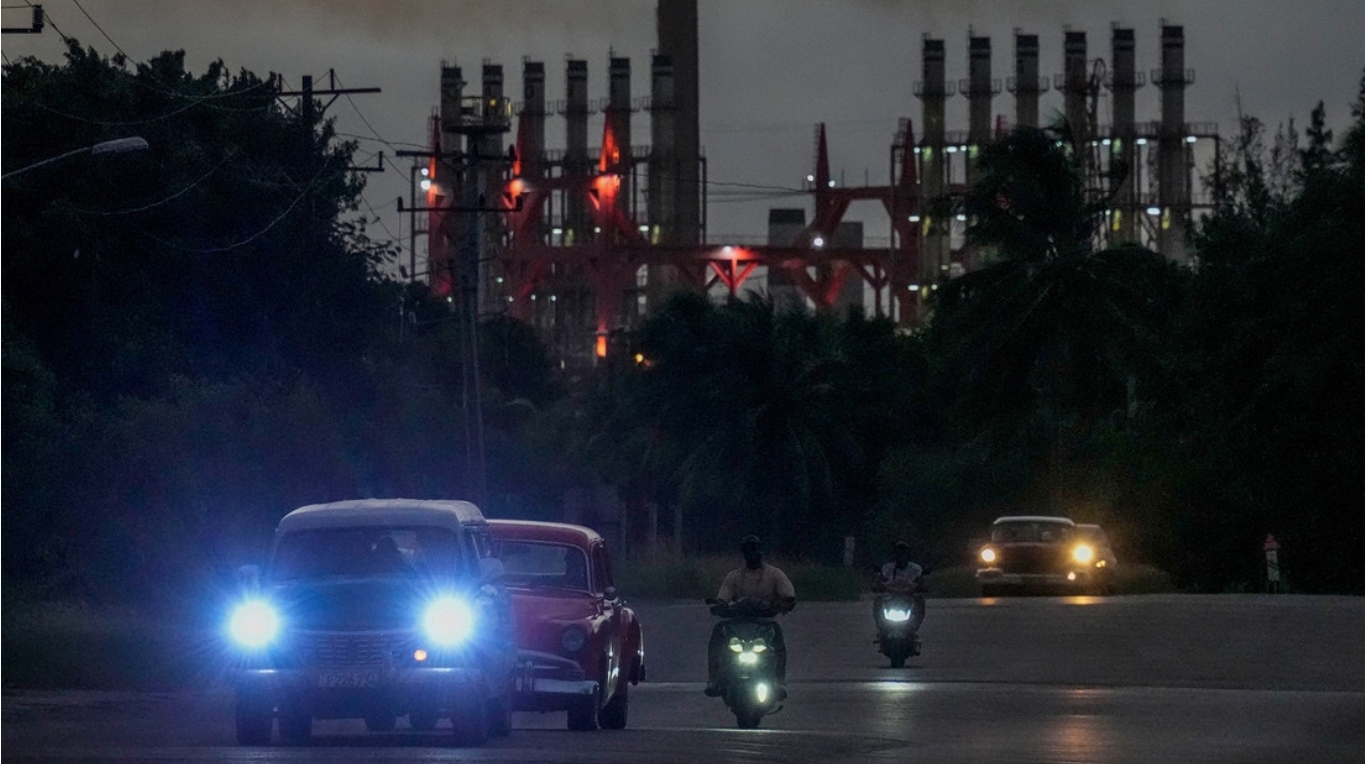 Cuba reactiva gradualmente el servicio eléctrico tras otra desconexión del sistema nacional
