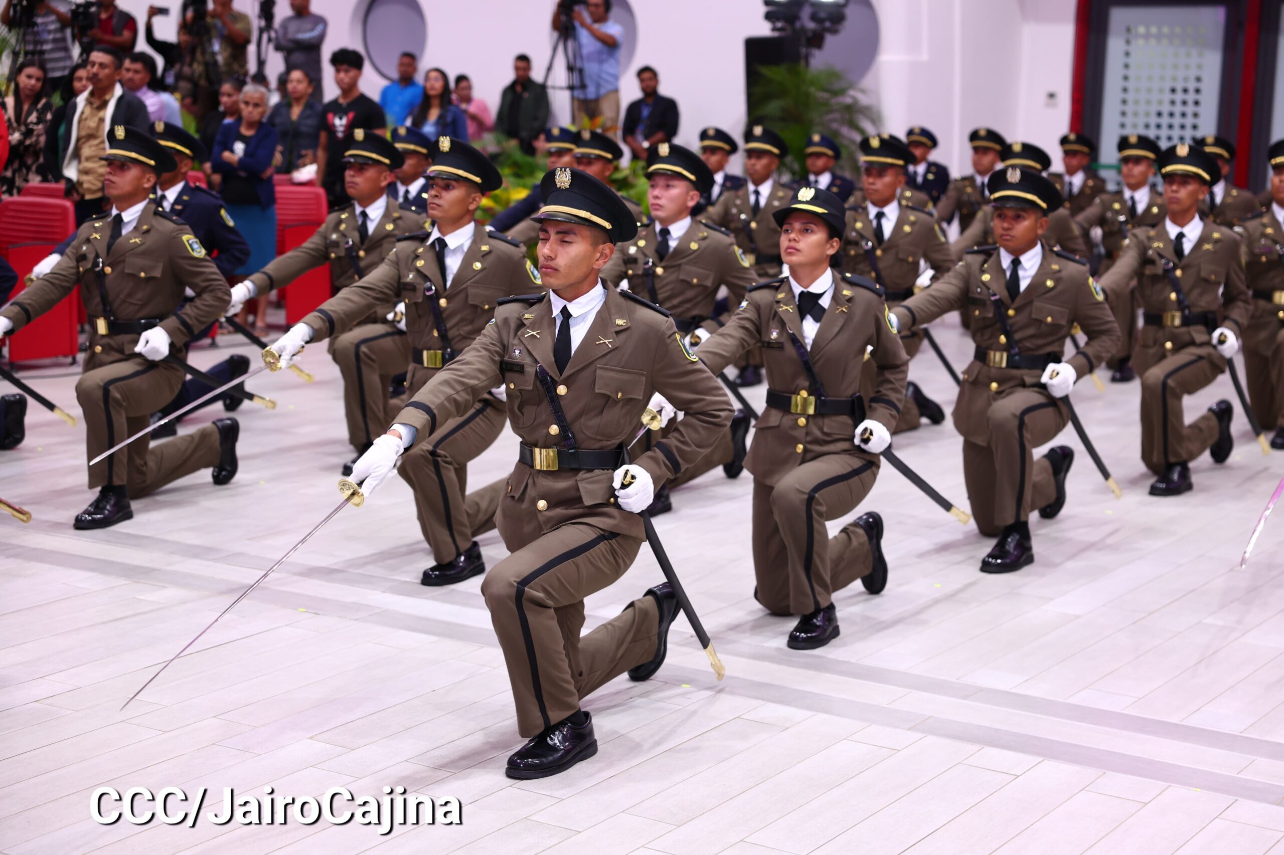 Graduación de oficiales del Ejército: Otro paso adelante del honor, valor y gloria del pueblo de Nicaragua