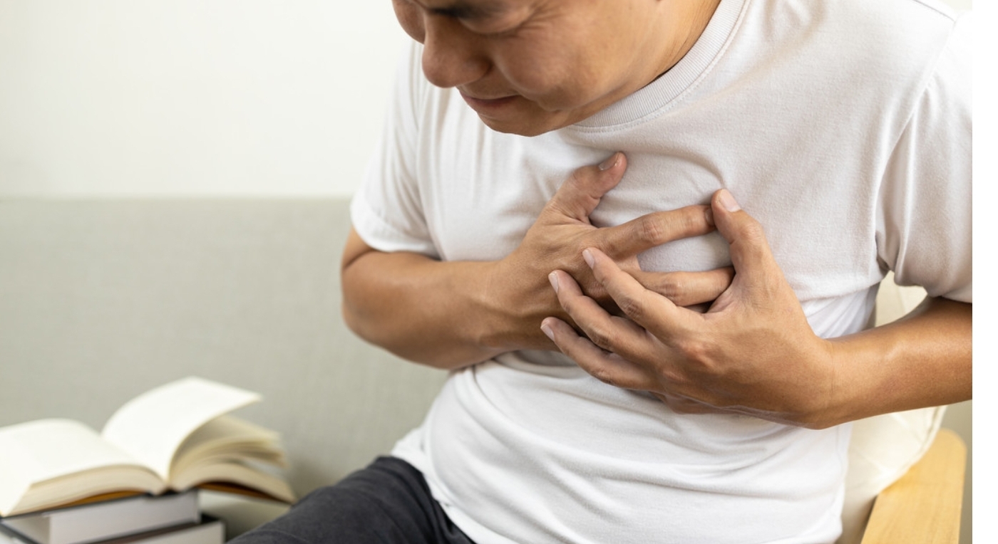 Un padre casi muere de un infarto en China por el estrés al ayudar a su hijo con las tareas