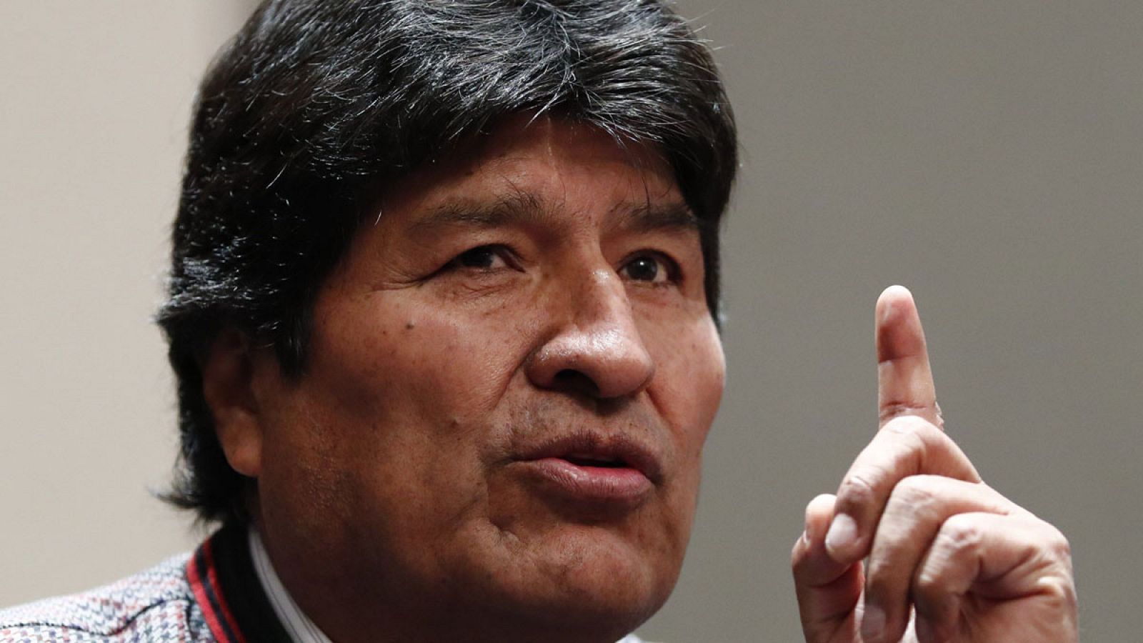 Ministro de Gobierno de Bolivia promete cumplir con la orden de captura contra Evo Morales