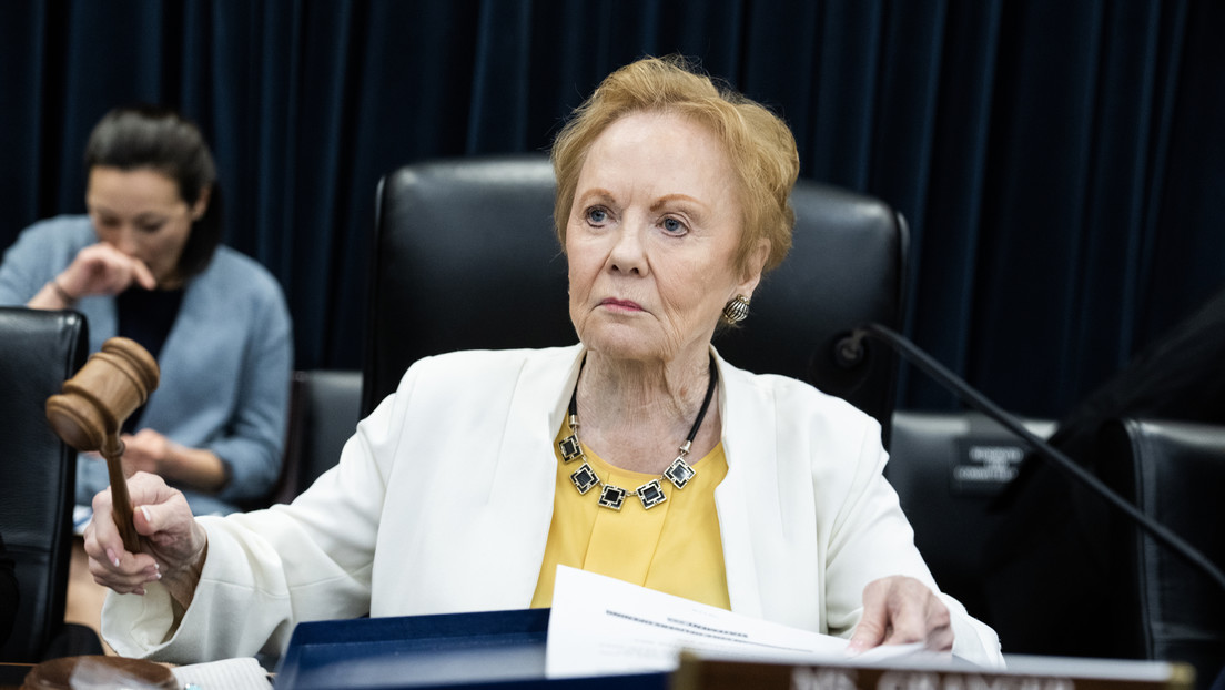Descubren en un asilo mental a la legisladora de EEUU que llevaba meses sin aparecer en los debates